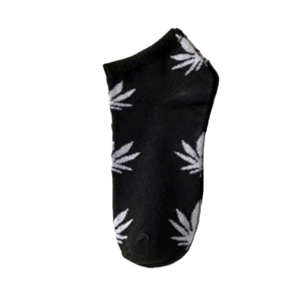 Black Ankle Socks with Gray Pot Leaf